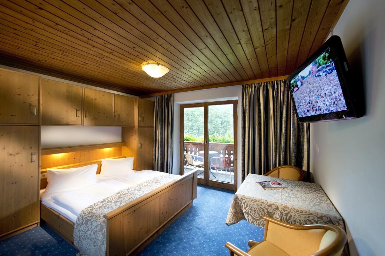 Hotel Wiesenegg Aurach bei Kitzbuehel Oda fotoğraf
